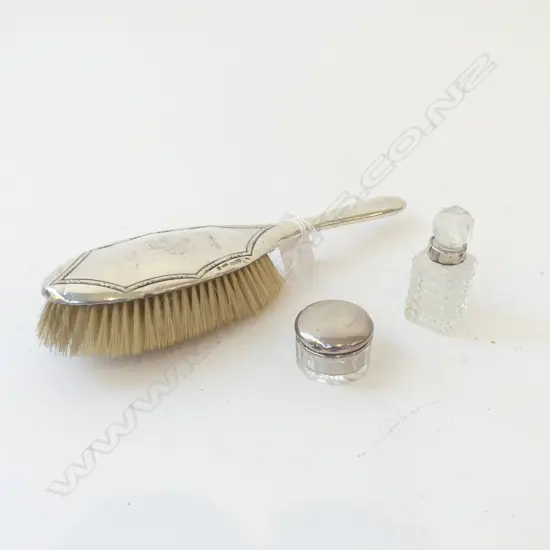 3 PCES STG SILVER; BRUSH & 2 CONTAINERS