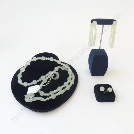 JADE NECKLACE + 2 PRS EARRINGS