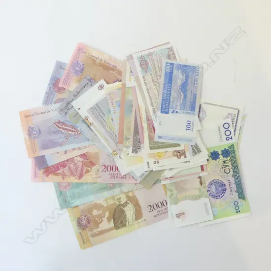 50 MINT WORLD BANK NOTES