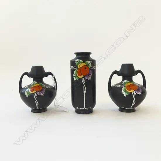 3 SHELLEY ART NOUVEAU VASES; Largest H.140mm