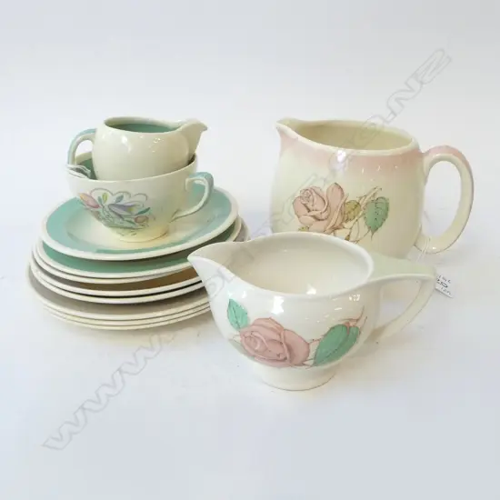 COLLECTION OF 12PCS SUZIE COOPER CHINA MID CENTURY PATS JUG H110MM