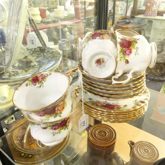 6 ROYAL ALBERT OLD COUNTRY ROSES TRIOS