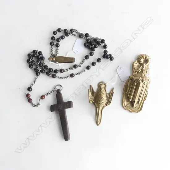 2 LRG BRASS HANGING PEGS & VINTAGE LONG ROSARY BEADS w WOODEN CROSS & BRASS HOOK to hang from the waist L.960mm