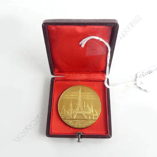 1889 SILVER GILT MEDAL COMMEMORATING the OPENING EIFFEL TOWER PARIS in ORIGINAL PRESENTATION BOX