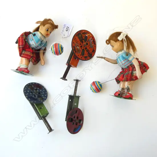 5 VINTAGE MECHANICAL TOYS; 2 'JOY' GIRL w. BALL H.140mm + 3 CATHERINE WHEELS