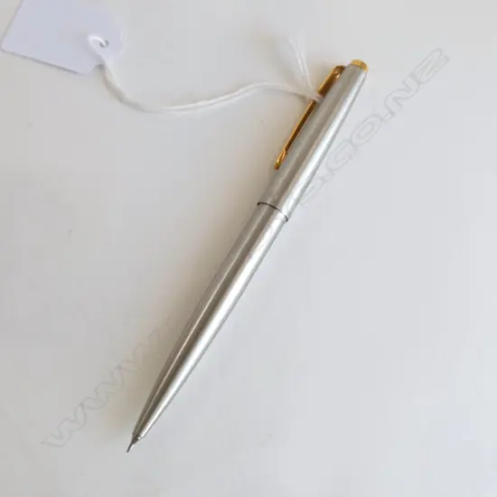 PARKER 45 PUSH MECHANISIM PENCIL; REPLACEMENT LEADS & ERASER INSIDE CASING