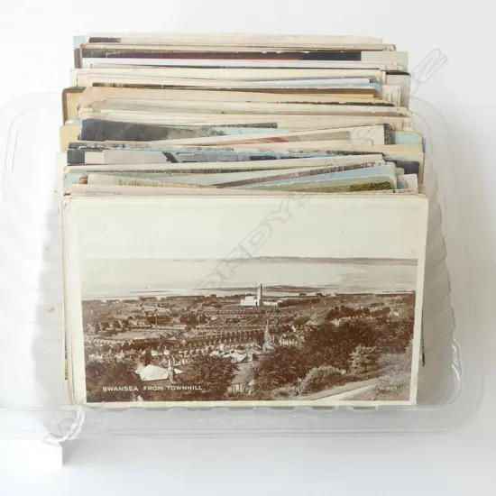 APPROX. 250 VINTAGE POSTCARDS UK & EUROPE 