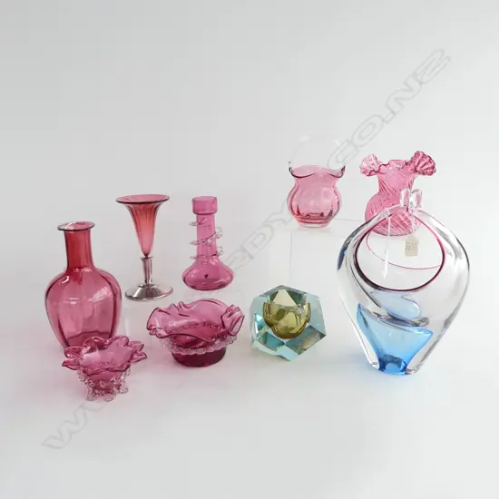 7 PCES OF ASST. CRANBERRY GLASS + 2 ART GLASS (FAULTS)