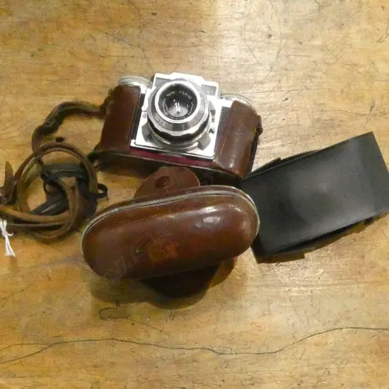 VINTAGE LEATHER CASED SUPER PAXETTE CAMERA & LIGHT METER