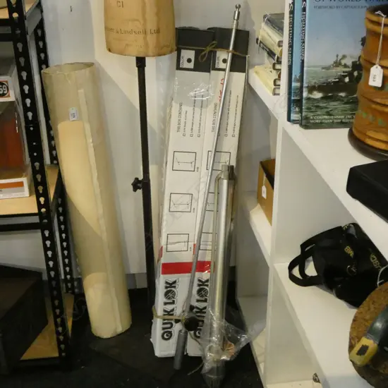 2 BOXED QUIK LOK MIC STANDS 