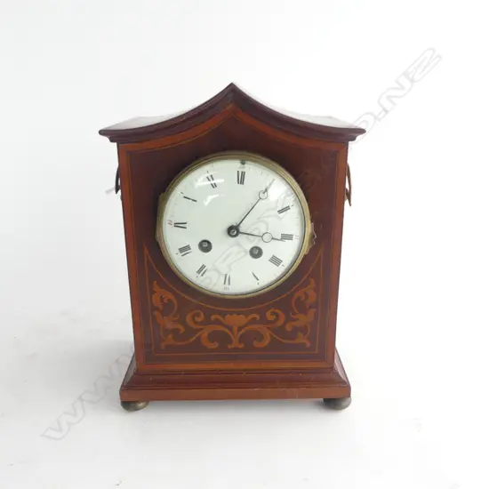 OLD WOODEN EDWARDIAN MANTLE CLOCK WITH INLAY & PAGODA TOP H.260mm 