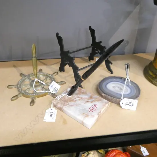 VICT CAST IRON QUILL HOLDER L100MM & 3 DESK PEN HOLDERS L100MM