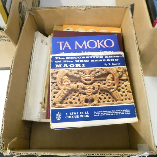 COLLECTION OF 9 MAORI & PACIFIC REF BOOKS TA MOKO BY D SIMMONS ETC