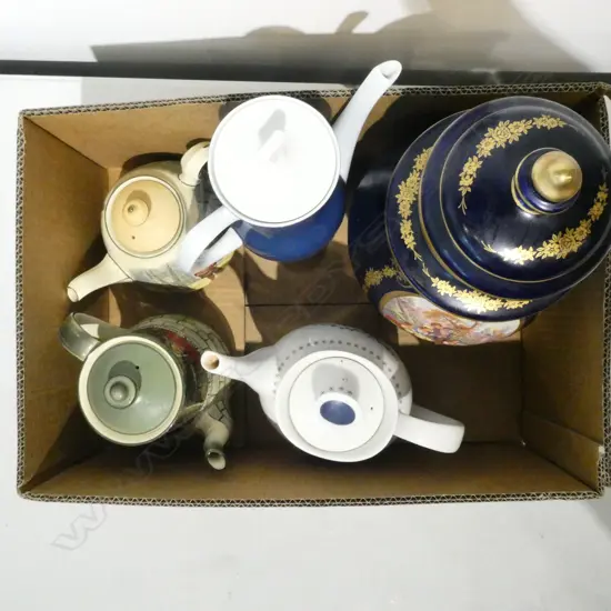 2 ROYAL DOULTON TEAPOTS (1 w. FAULT), 2 OTHERS + KERAMOS LIDDED URN