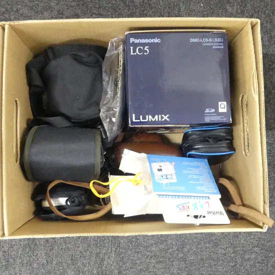 ASST. MODERN & VINTAGE CAMERAS Incl. BOXED LUMIX LC5