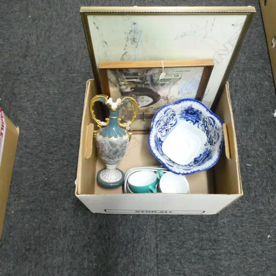 ASST. AIR NEW ZEALAND CHINA, ROYAL DUX VASE, 2 FRAMED PRINTS etc