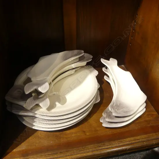 ELEVEN WEST GERMAN FISH DISHES/PLATES