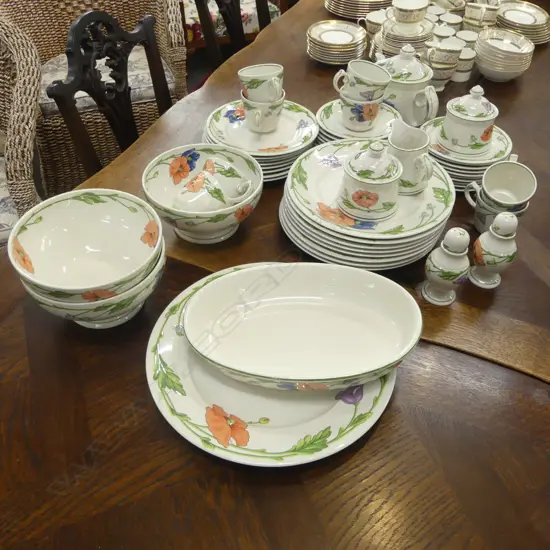 8 PLACE VILLEROY & BOCH AMAPOLA DINNER SERVICE