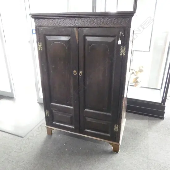 ANTIQUE GEORGE III HOUSE KEEPERS 2 DOOR CUPBOARD on later base fitted w shelves 1020X560X1490mm