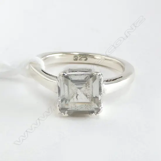 SILVER SET CRYSTAL RING new SIZE R