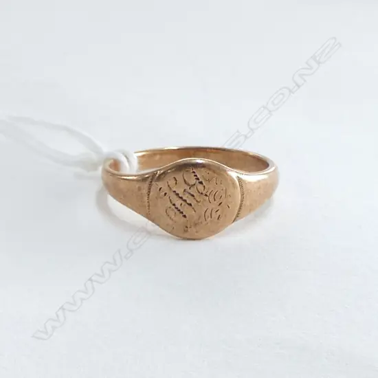 old 9ct ROSE GOLD SIGNET RING 3gms SIZE O
