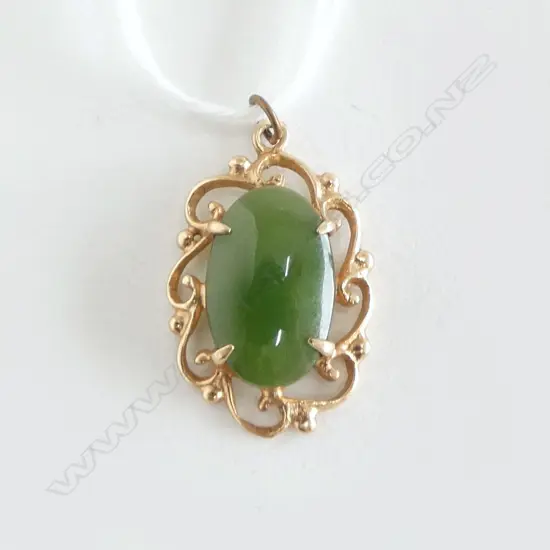 9ct GOLD & POUNAMU PENDANT1.98gms