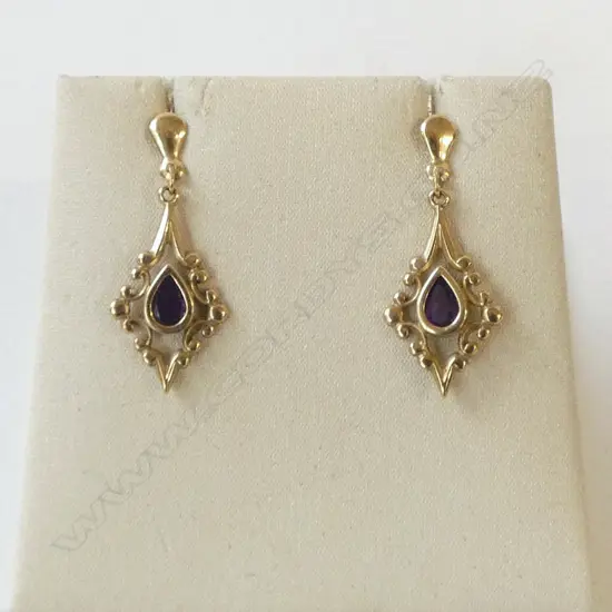 PR 9ct GOLD & AMETHYST DROP EARRINGS 1.86gms