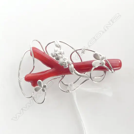 White gold & 3 diamond & red branch coral brooch, marked as 18ct but testing as 12ct  13.9gms