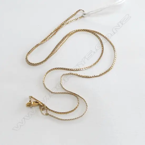 9ct YELLOW GOLD NECK CHAIN parrot clasp L.470mm. 2.5gms