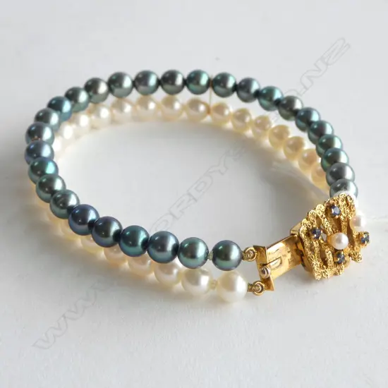 14k GOLD CLASP DBLE PEARL STRAND (white & green) BRACELET clasp w sapphires & pearls