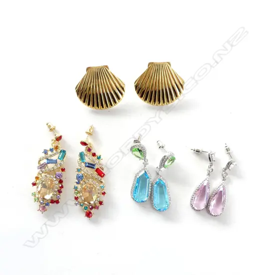 4 PRS COSTUME DROP EARRINGS, NEW