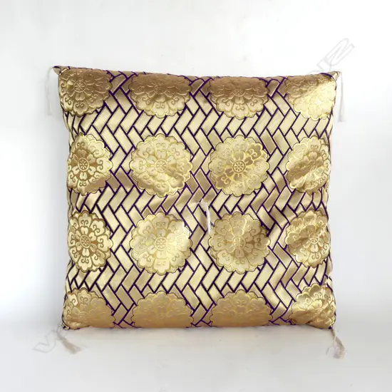 TOP QUALITY BUDDHIST PRIEST'S BROCADE CUSHION gold thread W.620mm