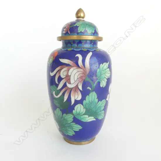 CHINESE CLOISONNE LIDDED URN florals in colours on blue H.215mm