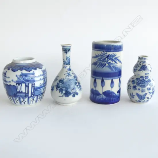 4 CHINESE BLUE & WHITE PORCELAIN VASES. H.135mm. Specimen vase w hairline crack