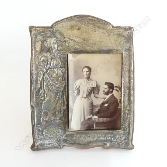 SILVER PLATE  ART NOUVEAU PHOTO FRAME with Scottish woman & saying 'Will Ye No Come...' H.245mm FAULTED