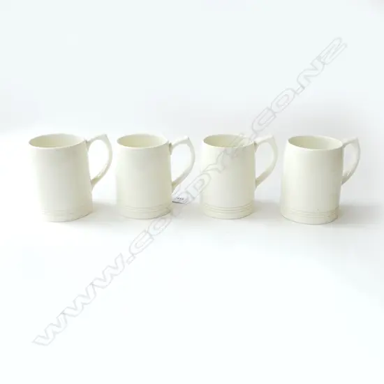 4 WEDGWOOD KEITH MURRAY MUGS H.125mm 1 w. HAIRLINE