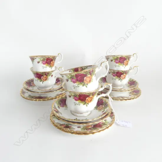 6 ROYAL ALBERT OLD COUNTRY ROSES TRIOS