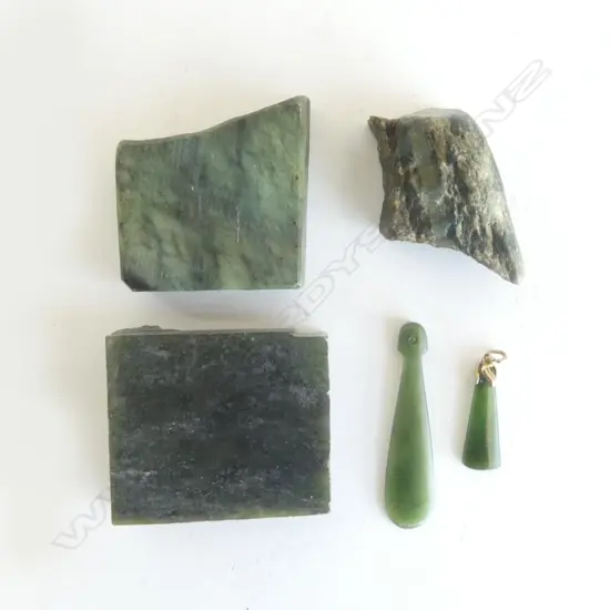 ASST POUNAMU SMALL BLOCKS & 2 small PENDANTS