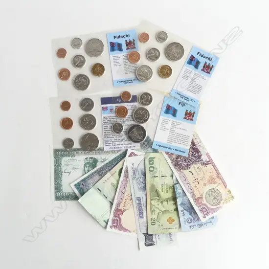 FIJIAN COIN SETS, WORLD BANK NOTES