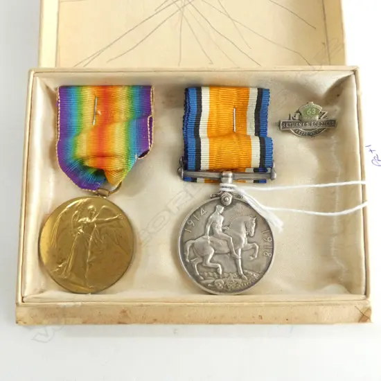 WW1 PR MEDALS to 45526 PTE. A.P. LAFFOLEY N.Z.E.F + small R.S.A. badge