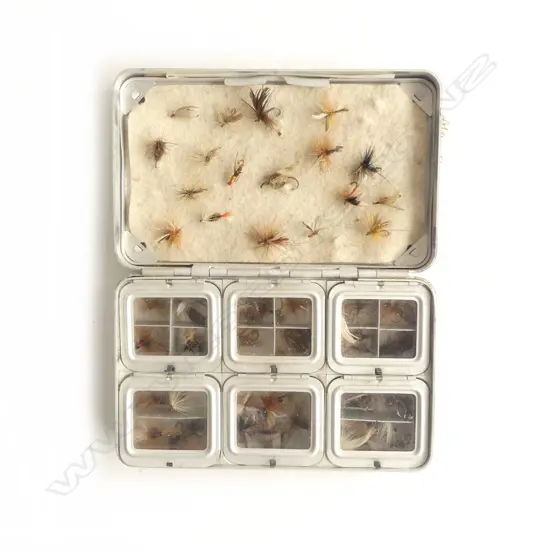 Alan Pye fishing collection CASTS + GUT TRACES ETCFRENCH FLY BOX - DAVE STACK
