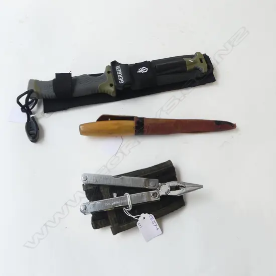 ERIKA FROST MORA SWEDEN KNIFE IN LEATHER SCABBARD + GERBER BLADE IN SHEATH L.295mm & LEATHERMAN