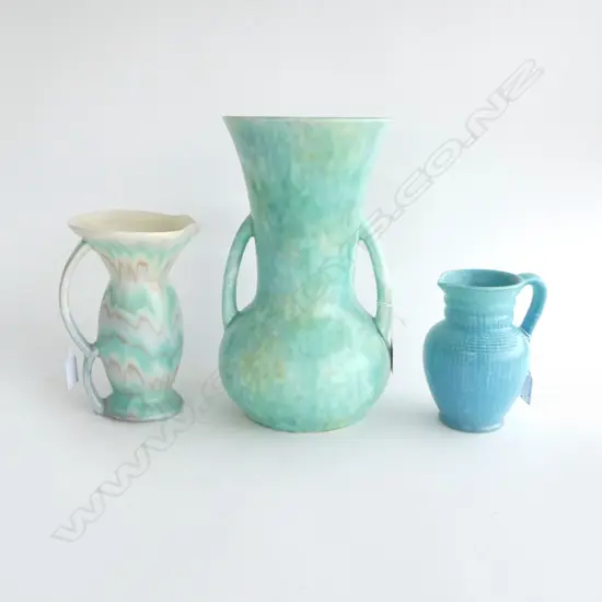 BESWICK TALL DECO VASE H300MM & 2 BESWICK JUGS H200MM TALLEST