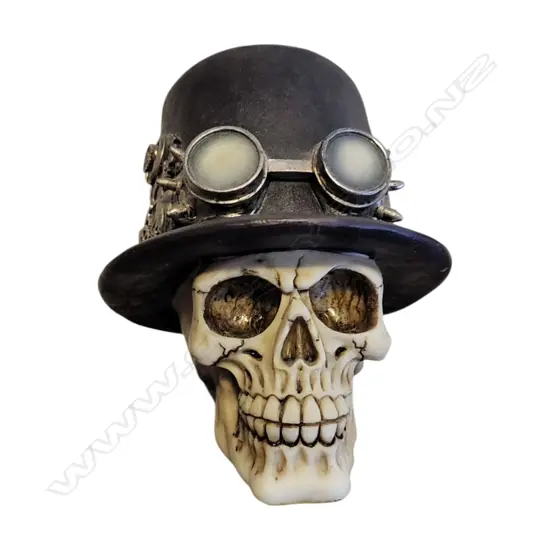 EBROS STEAMPUNK ARISTOCRAT WITH AVIATOR PILOT GOGGLES SKULL FIGURINE - D 170 x160MM