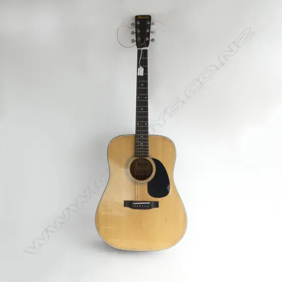 VINTAGE MORRIS 'W15' JAPANESE ACOUSTIC GUITAR made in Nagoya 1 steel string broken. The guitar in apparently good cond.