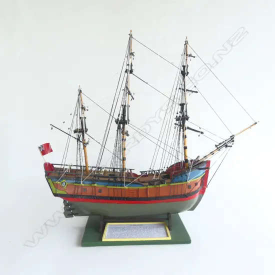 H. M. BARK ENDEAVOUR SHIP MODEL H.590mm L.680mm EX JOHN PERRY ESTATE
