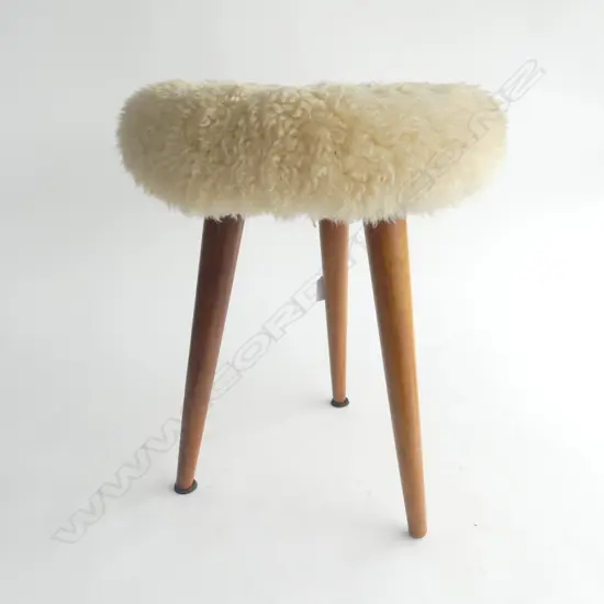 RETRO 3 LEGGED STOOL, WOOL SEAT H.420mm