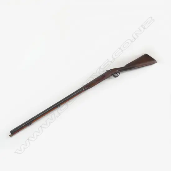 19thC BLACK POWDER RIFLE percussion cap hammer & lock engraved. Rosewood stock. Captured cleaning rod. L.1215mm.