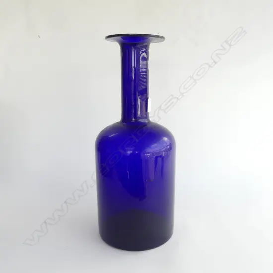 BLUE GLASS VASE H.510mm