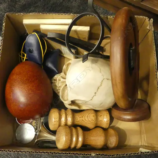 ASST COLLECTABLES; RESIN SKULL, S/P, etc